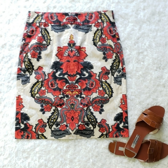 J. Crew Dresses & Skirts - J Crew  Stretch Pencil Skirt